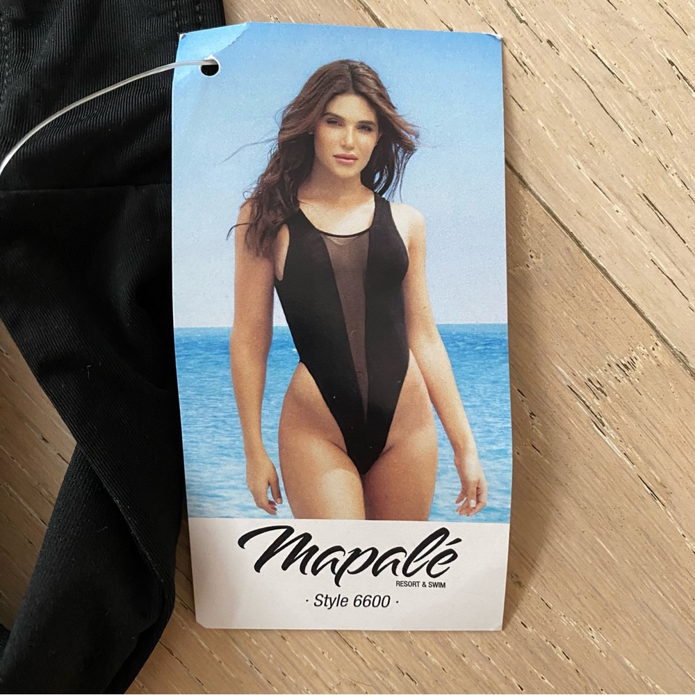 2/$15 🍍 NWT Mapele Black One Piece Swimsuit
